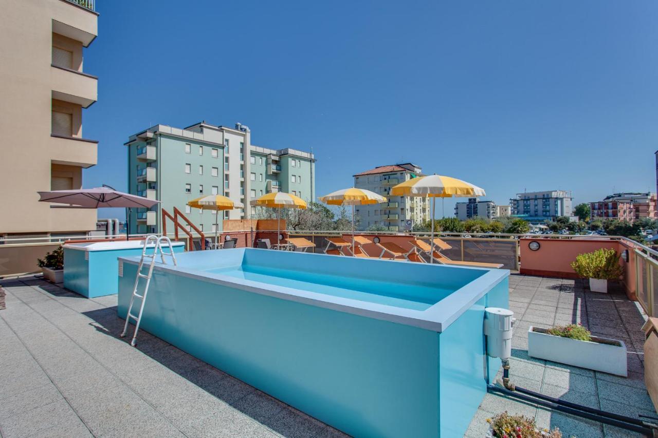 Hotel Joli Cesena Bagian luar foto
