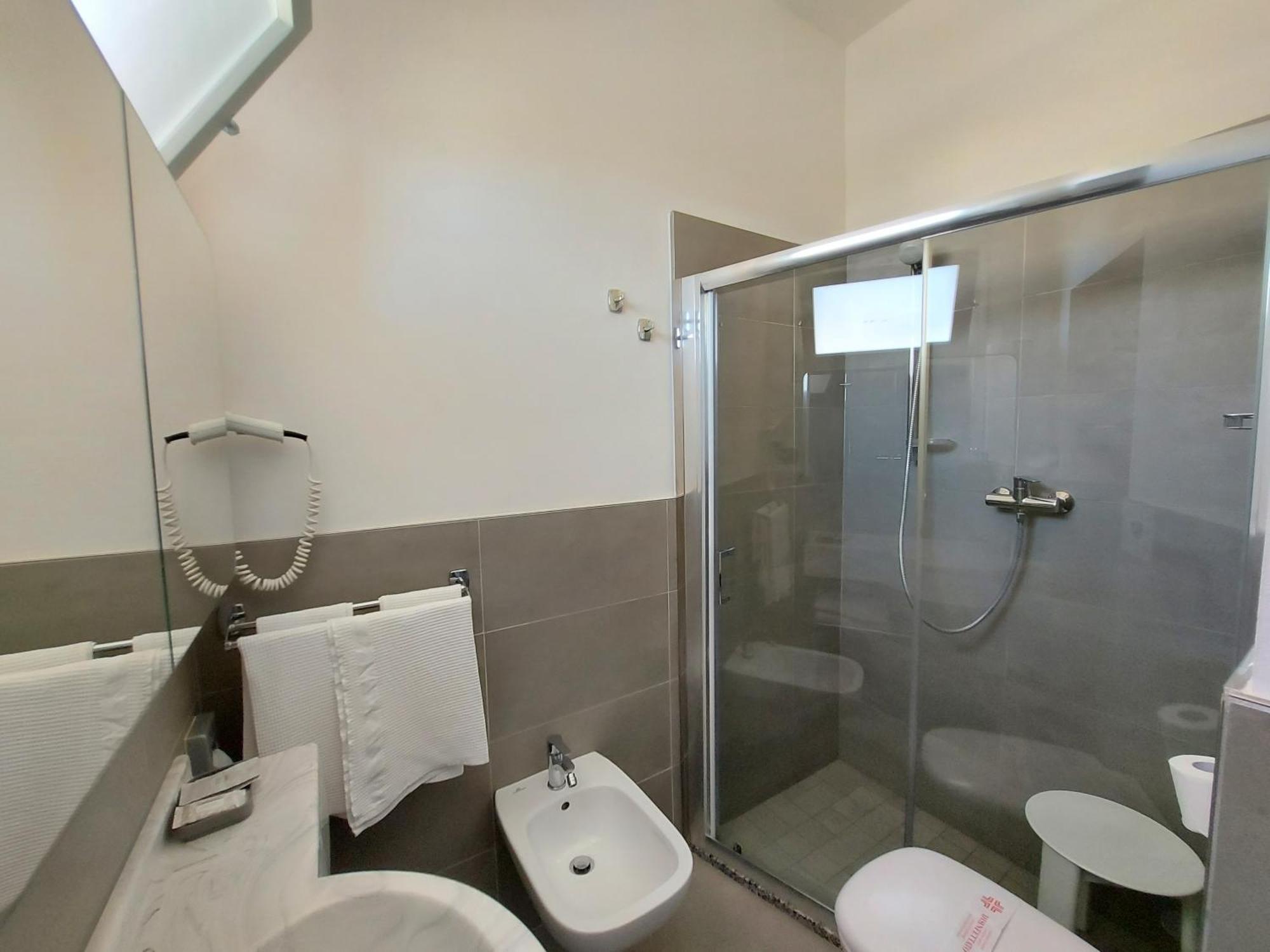 Hotel Joli Cesena Bagian luar foto