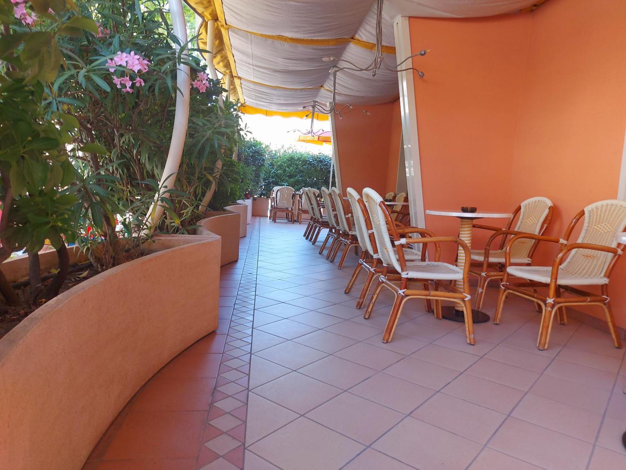 Hotel Joli Cesena Bagian luar foto